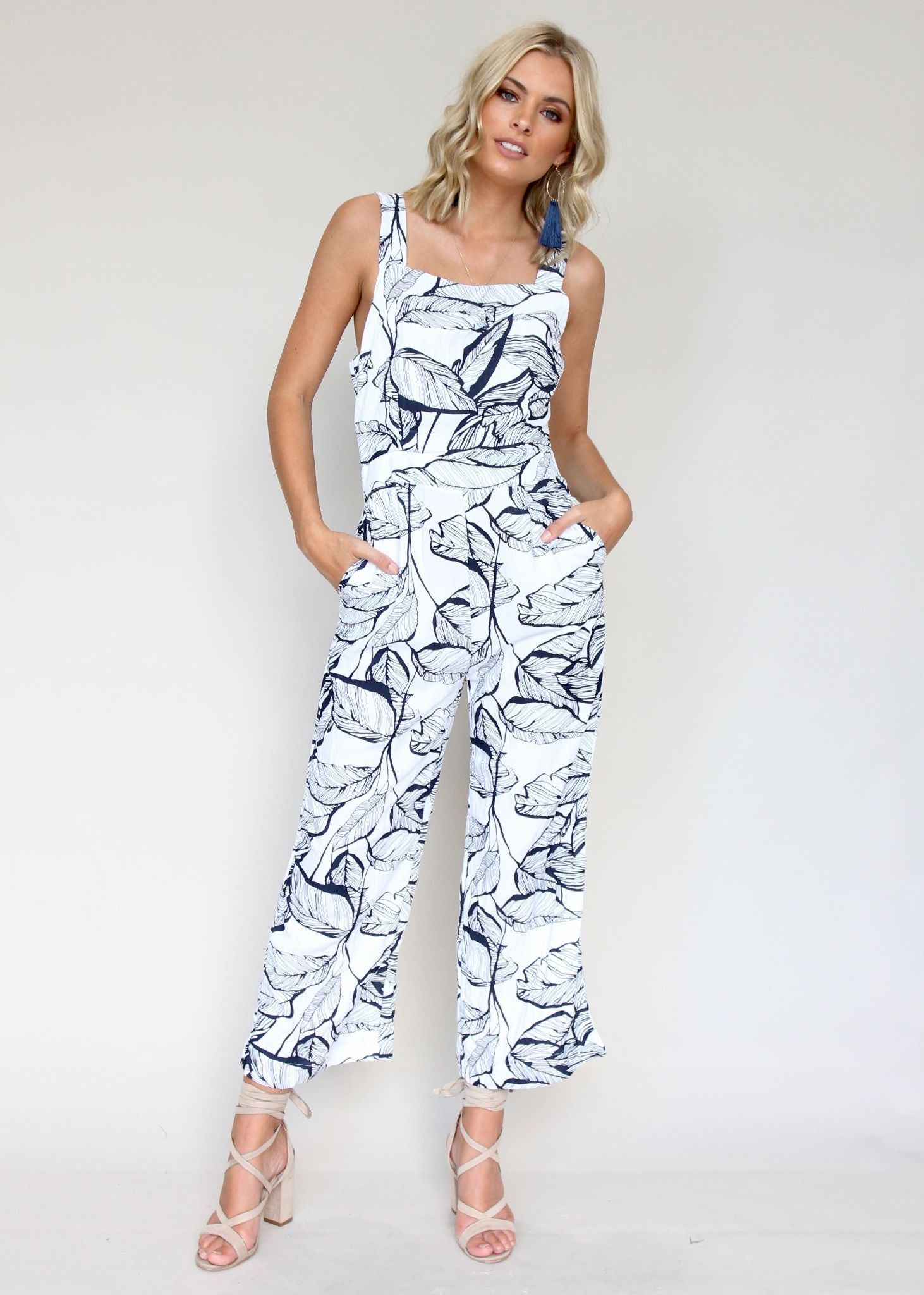 In Your Eyes Pantsuit - White/Navy