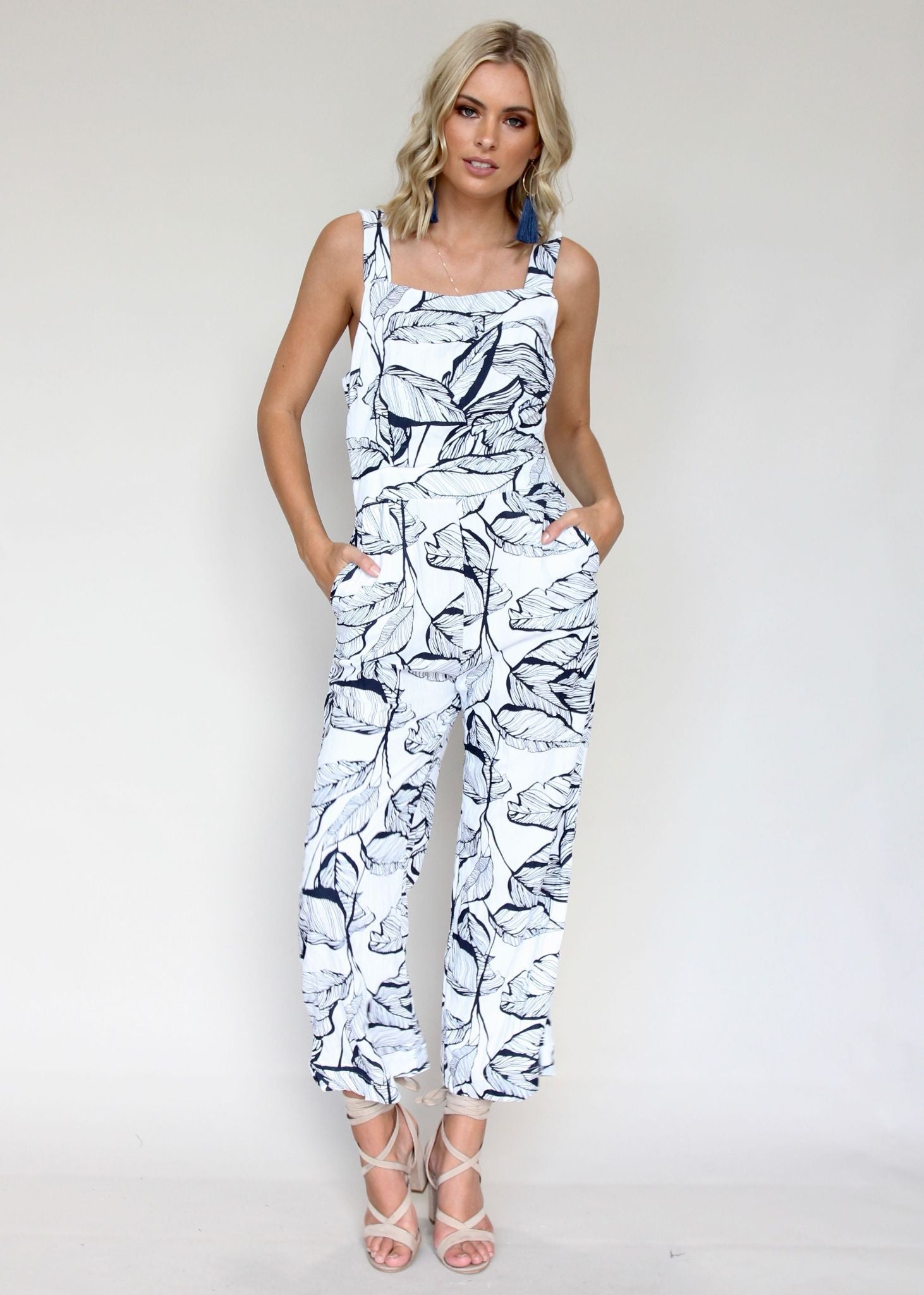 In Your Eyes Pantsuit - White/Navy