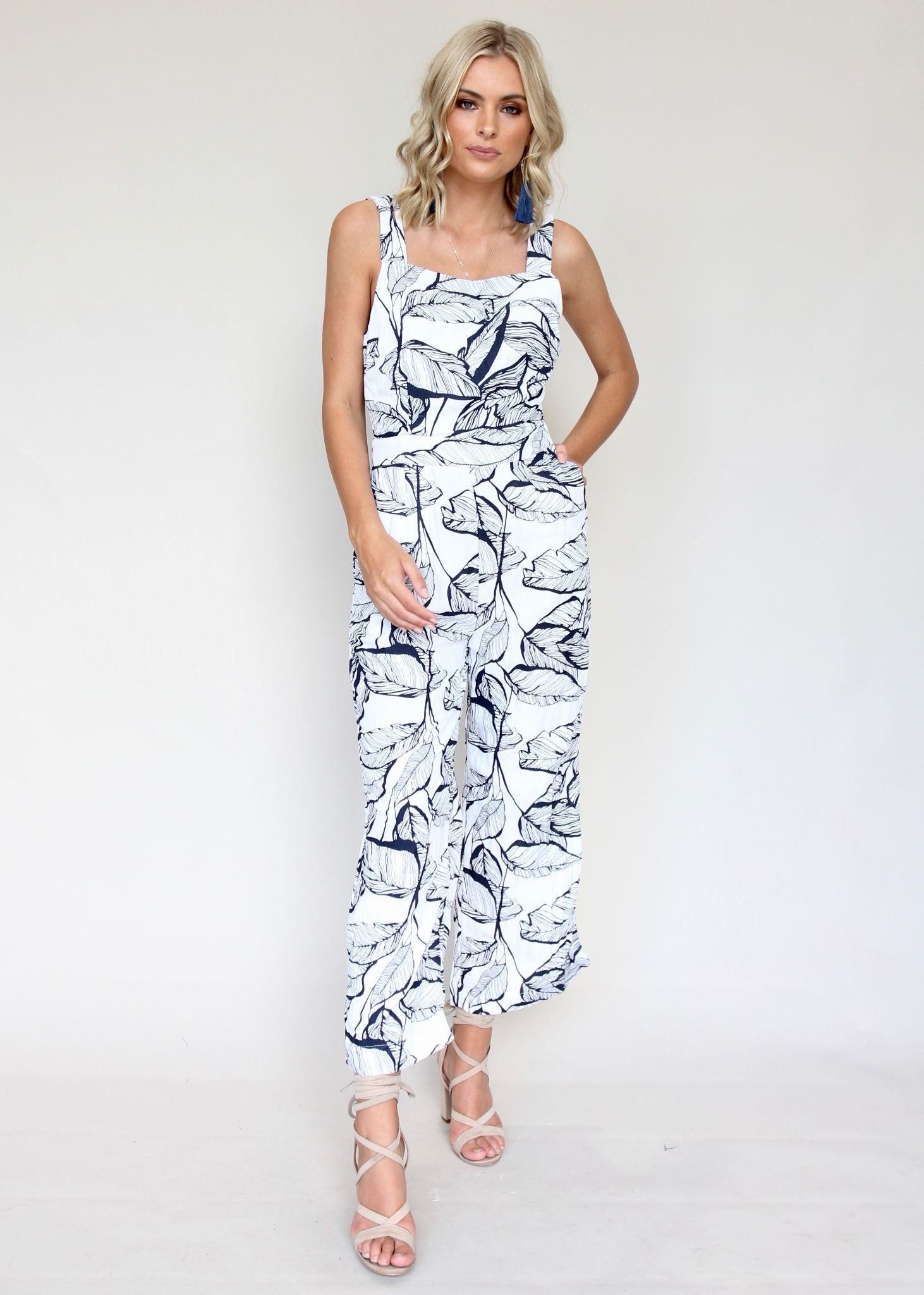 In Your Eyes Pantsuit - White/Navy