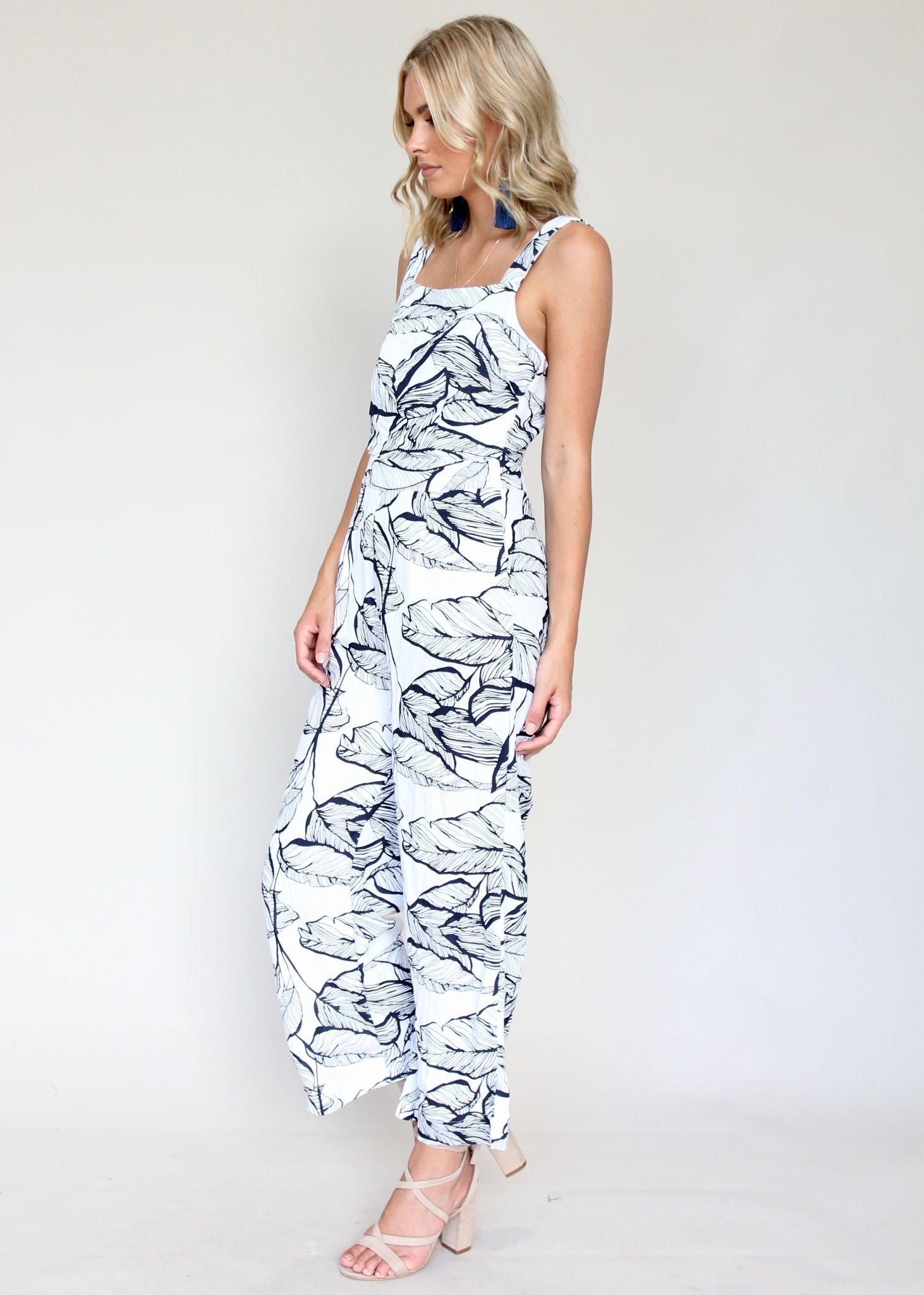 In Your Eyes Pantsuit - White/Navy