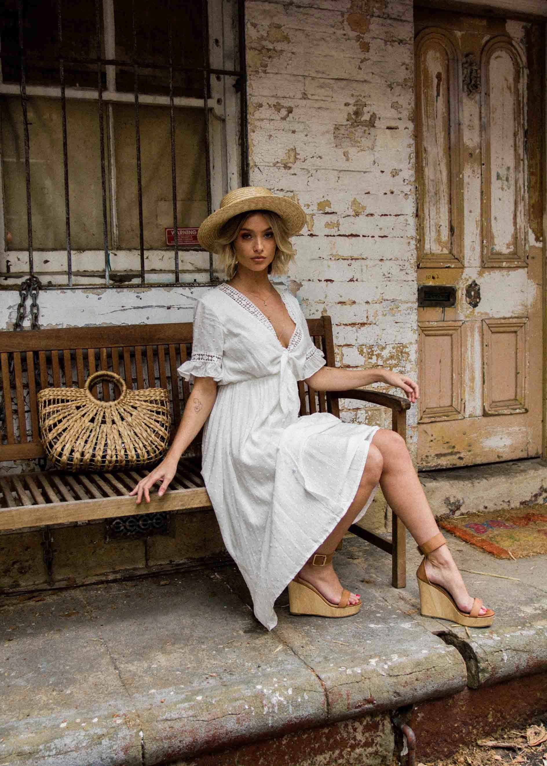 Lovers Kiss Tie Midi Dress - White