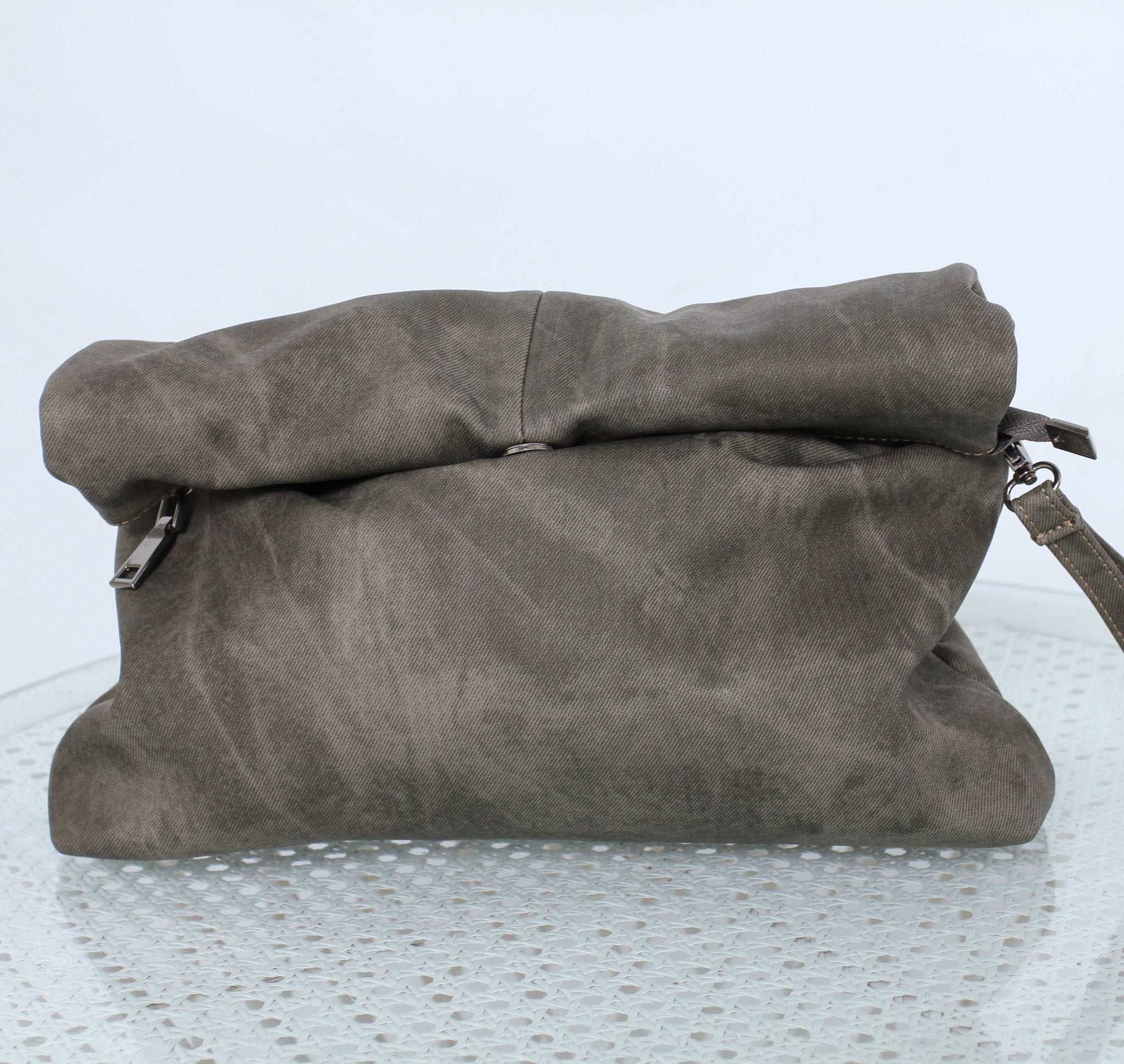 Aeon Roll Clutch - Smokey Stone