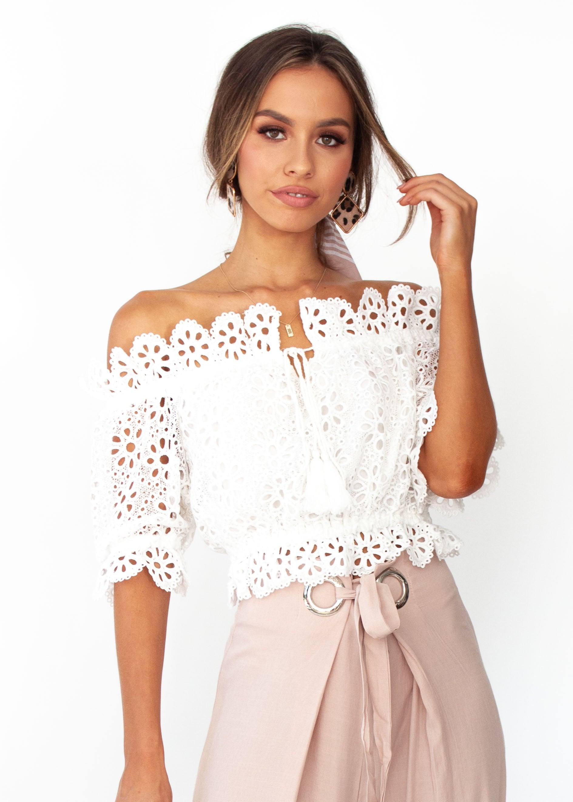 Eves Lace Off The Shoulder Crop - White
