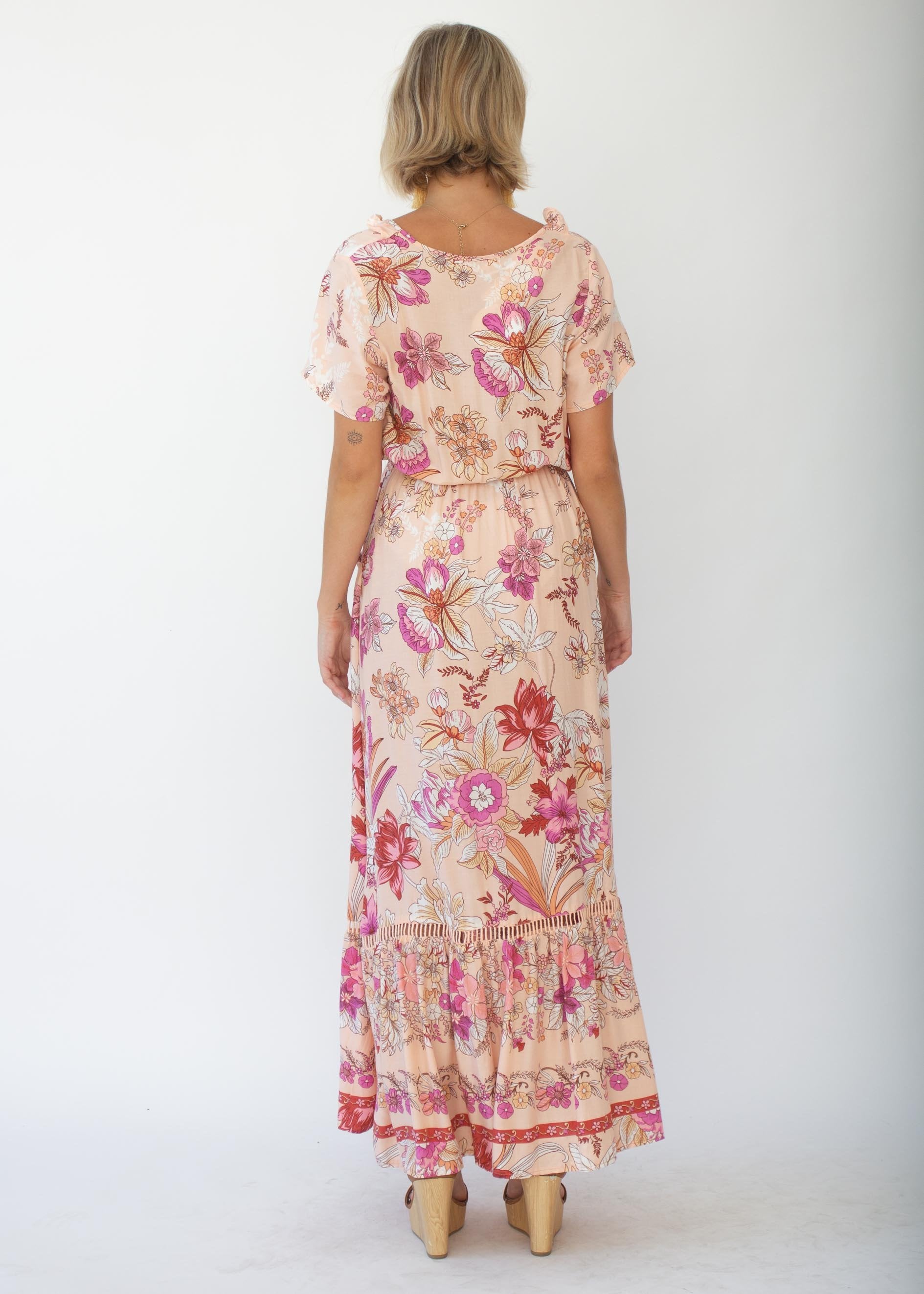 Mabel Tie Maxi Dress - Soft Peach Floral