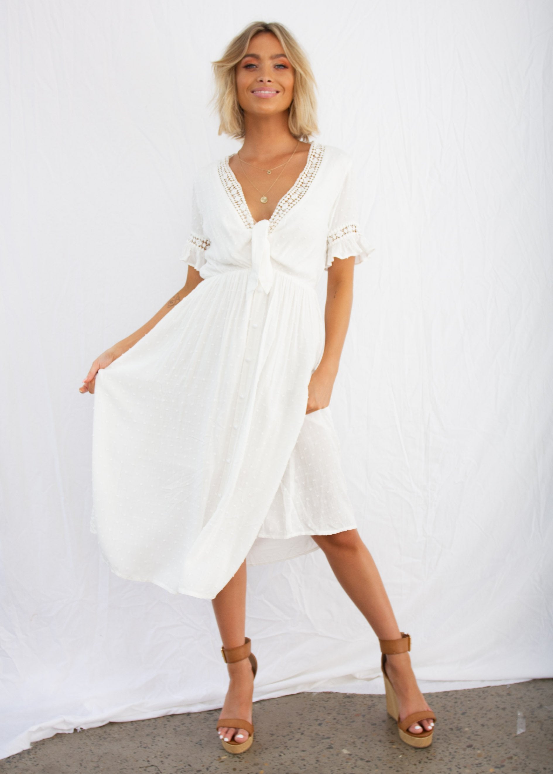 Lovers Kiss Tie Midi Dress - White