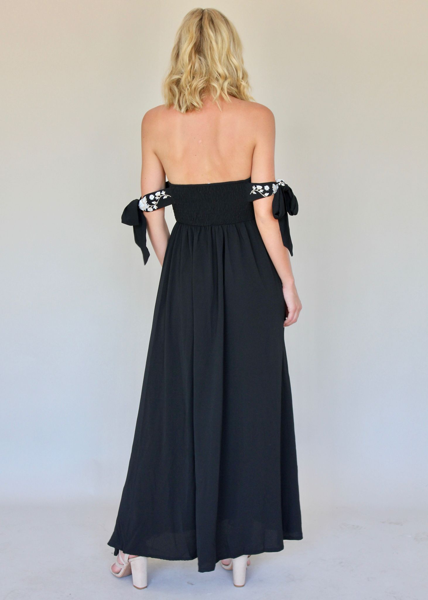 Petal In A Day Maxi Dress - Black