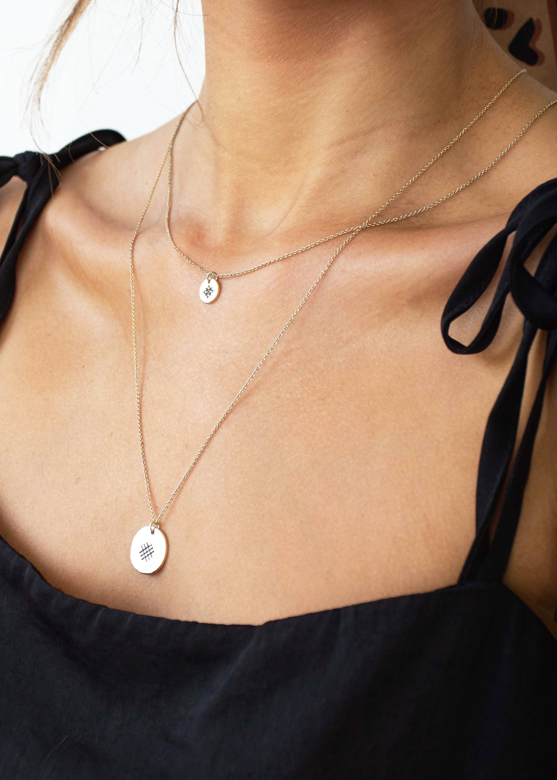 Brooke Cameo Necklace - Gold