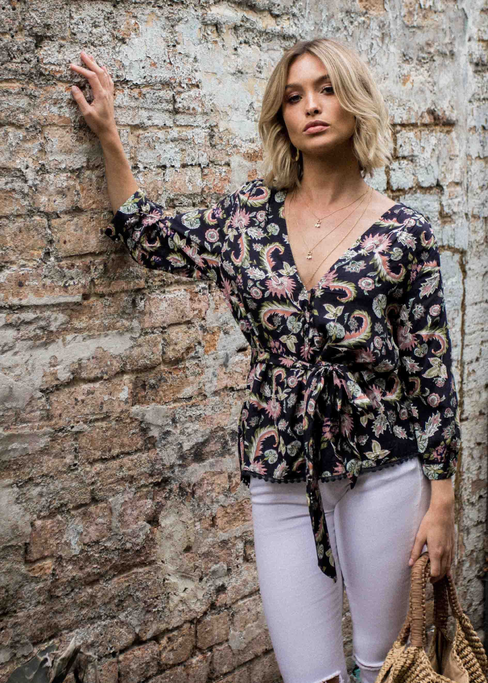 Koi Blouse w/ Tie - Marilia