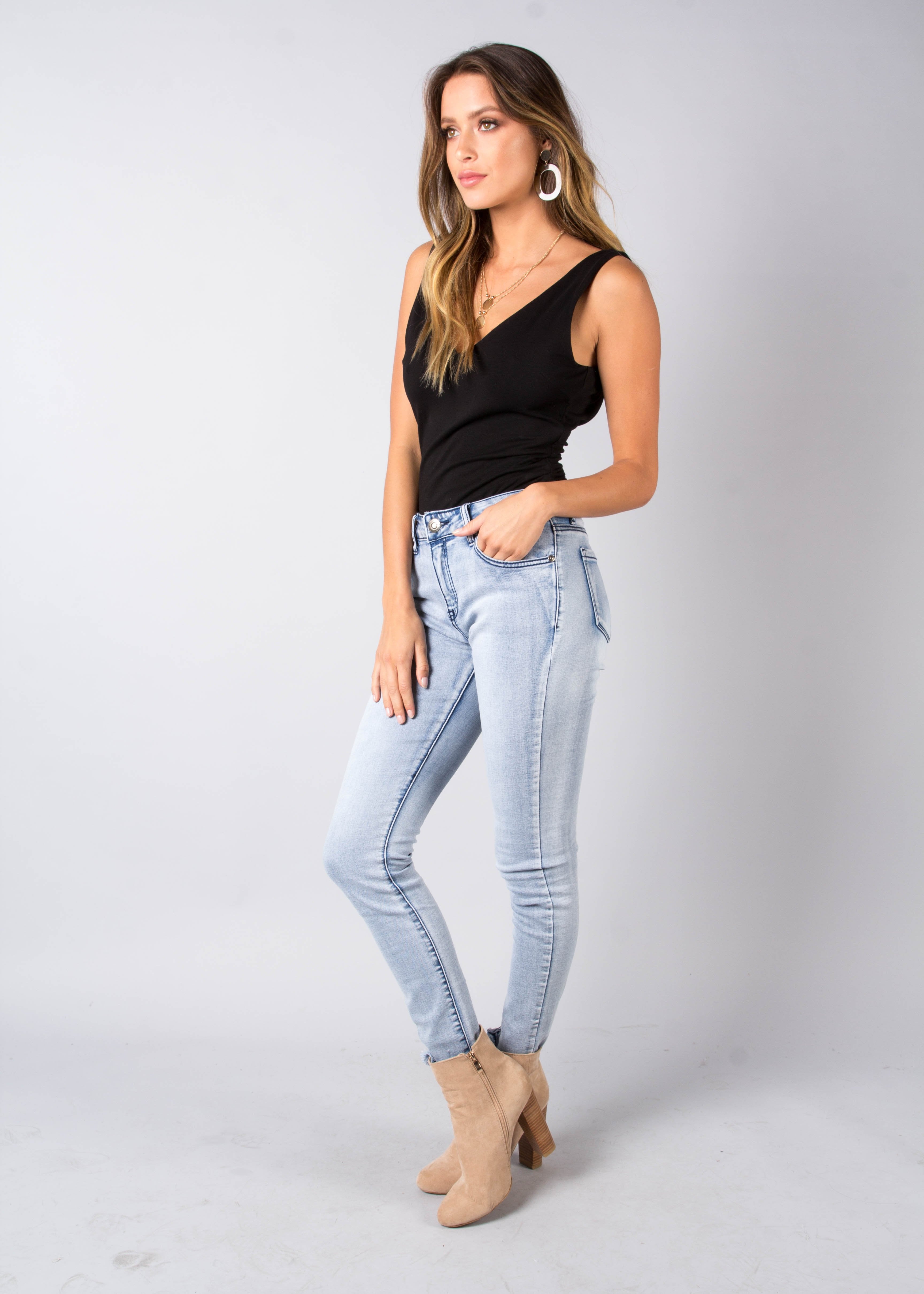 Kiki V-Neck Bodysuit - Black