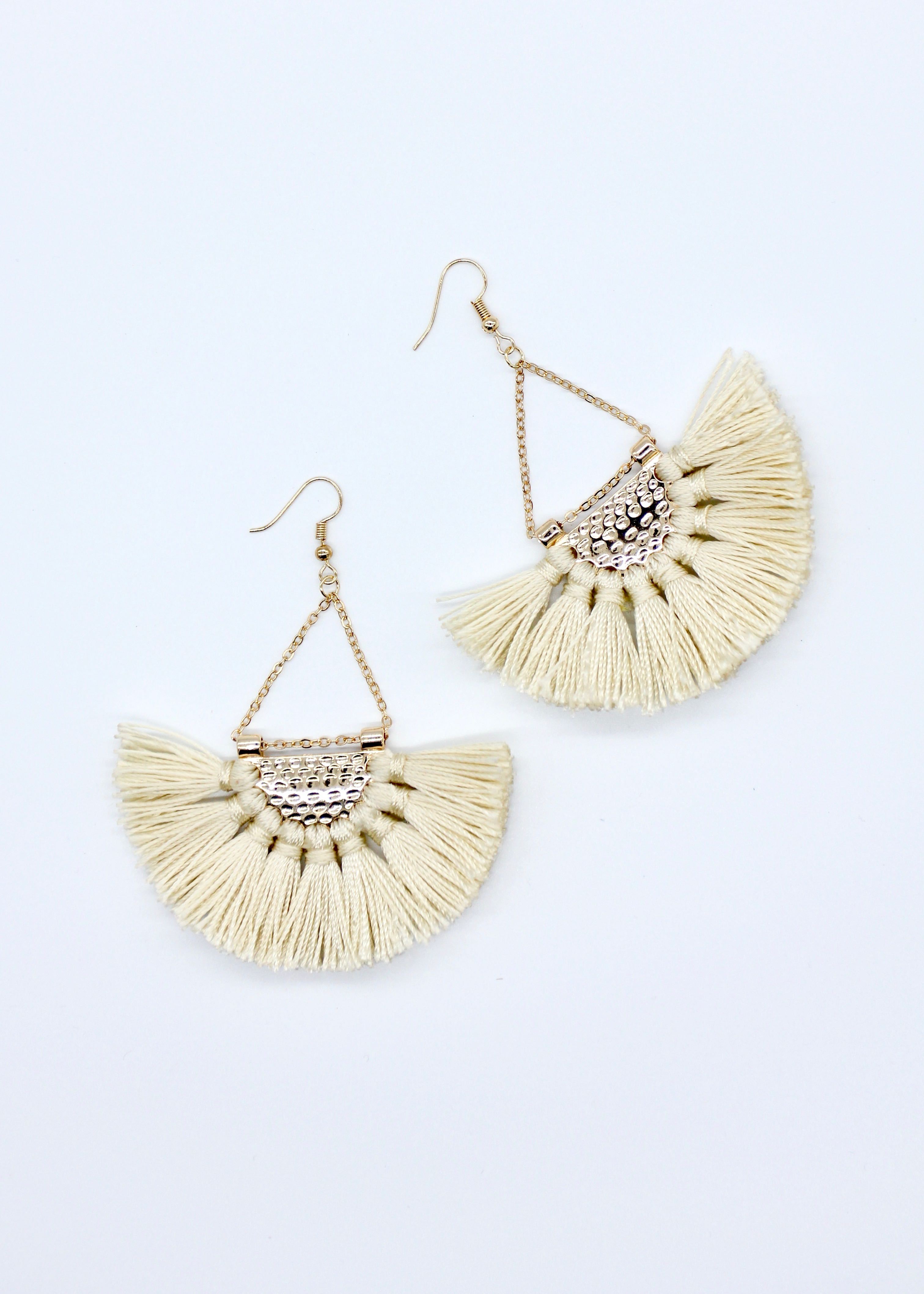 Mona Earrings - Golden