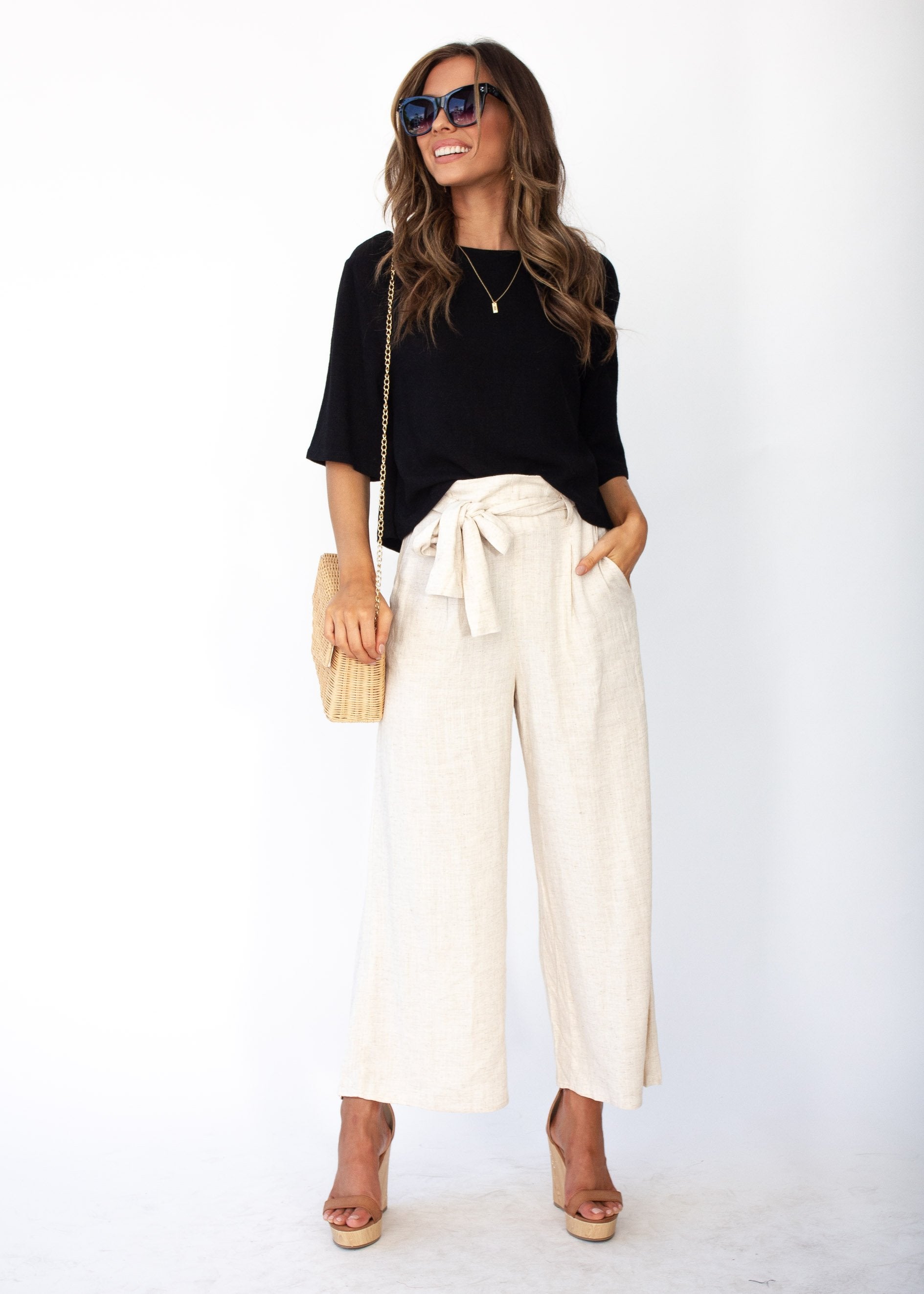 Women's Simple Touch Linen Blouse - Black
