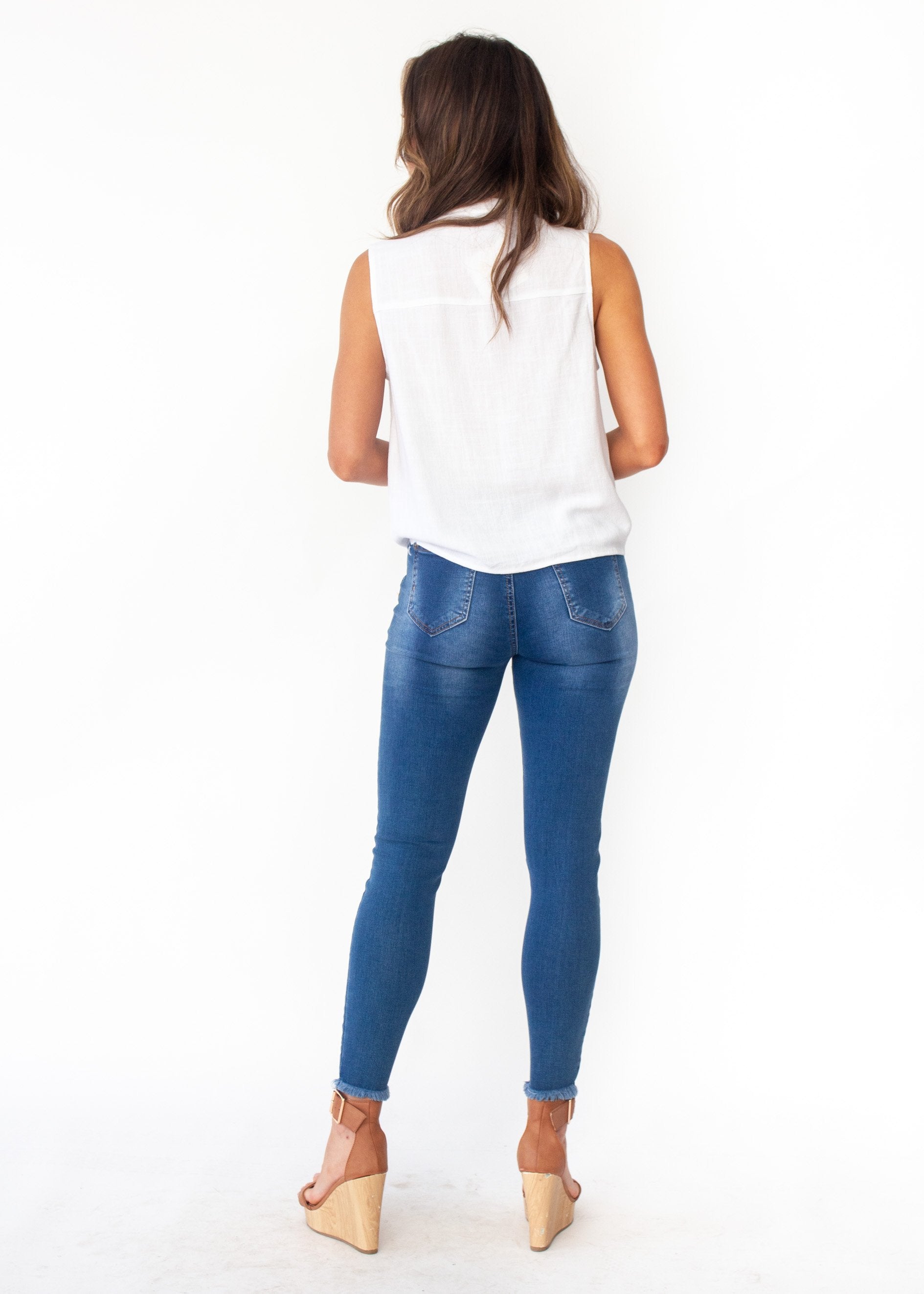 Catriona Tie Front Sleeveless Top - White