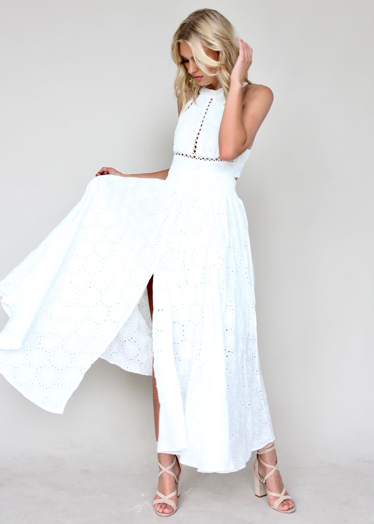 Break Of Dawn Maxi - Flower White Embroidered