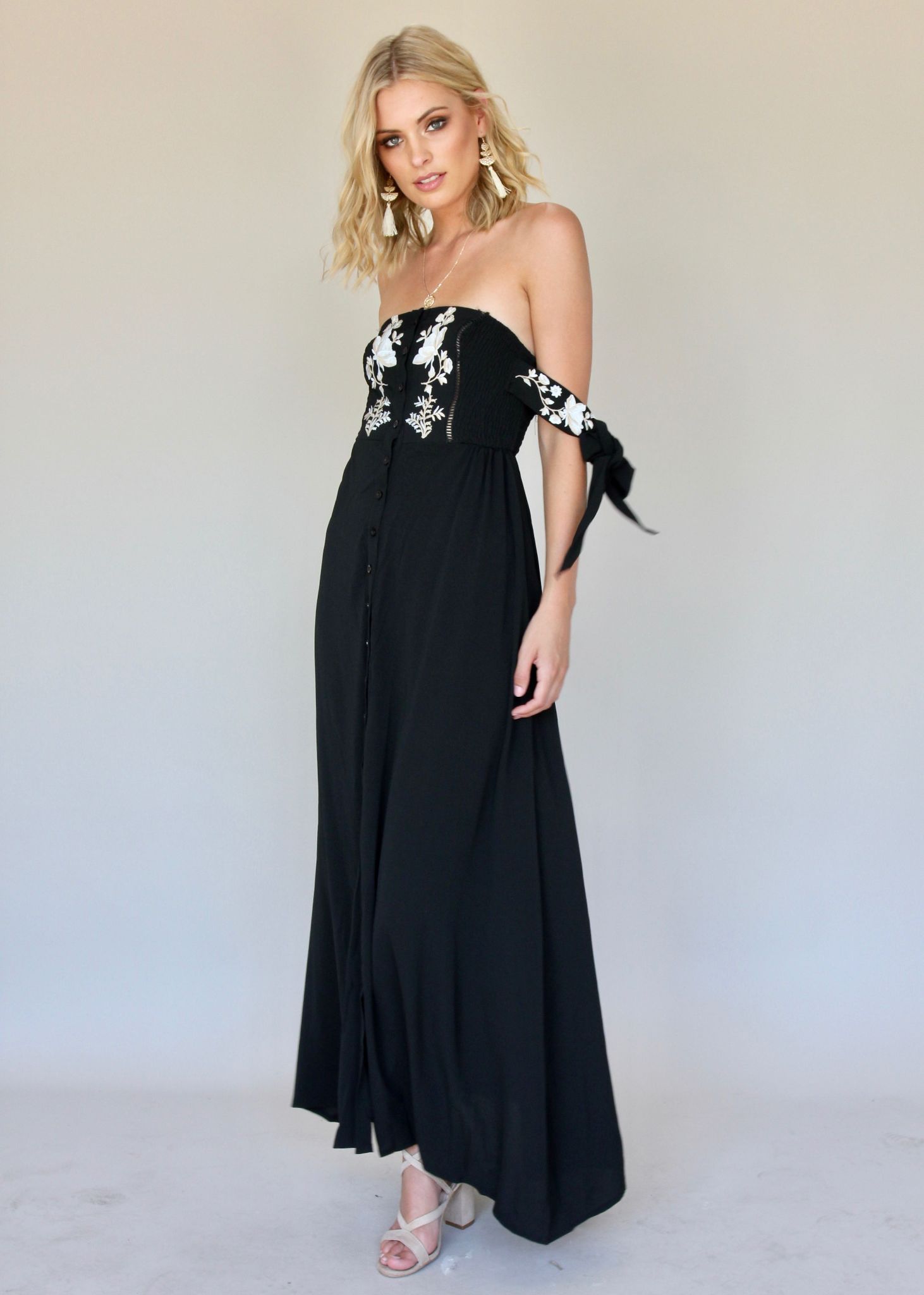 Petal In A Day Maxi Dress - Black